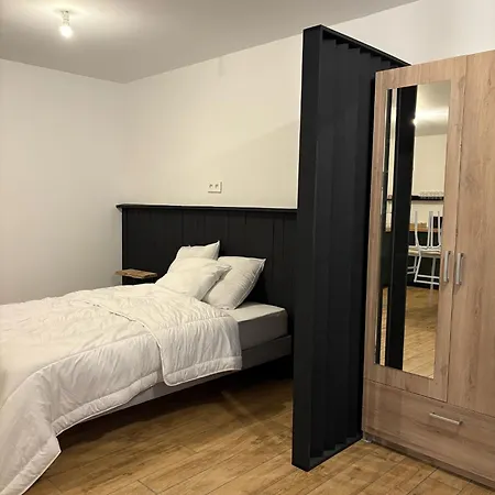 Au Bord De La Kirneck *